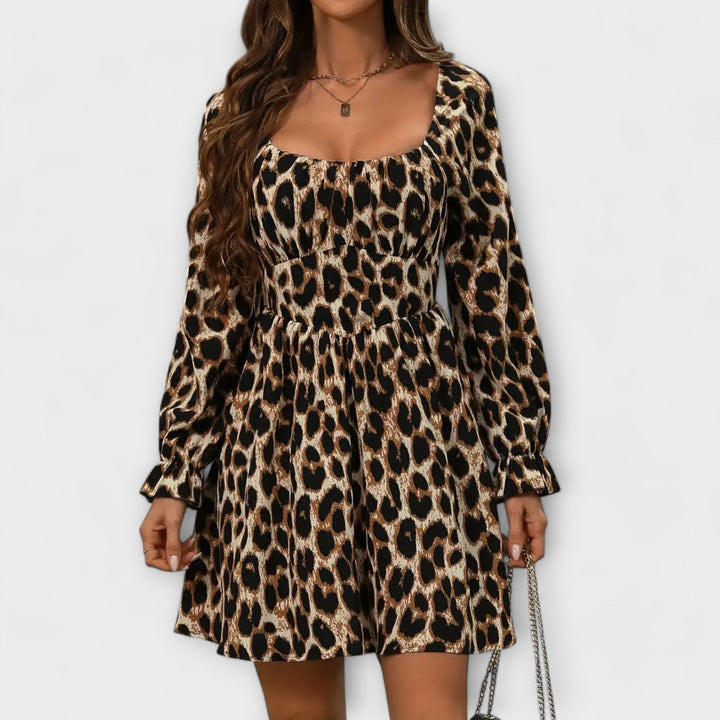 Íde - Chic Leopard Print Dress