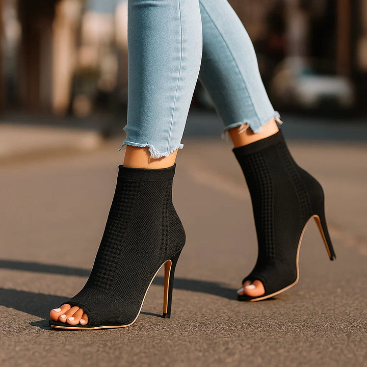 Dervla - Stretchy High Heels