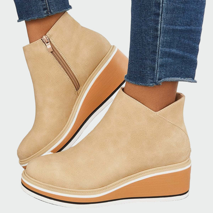 Áine - Ankle Boots with Platform Sole