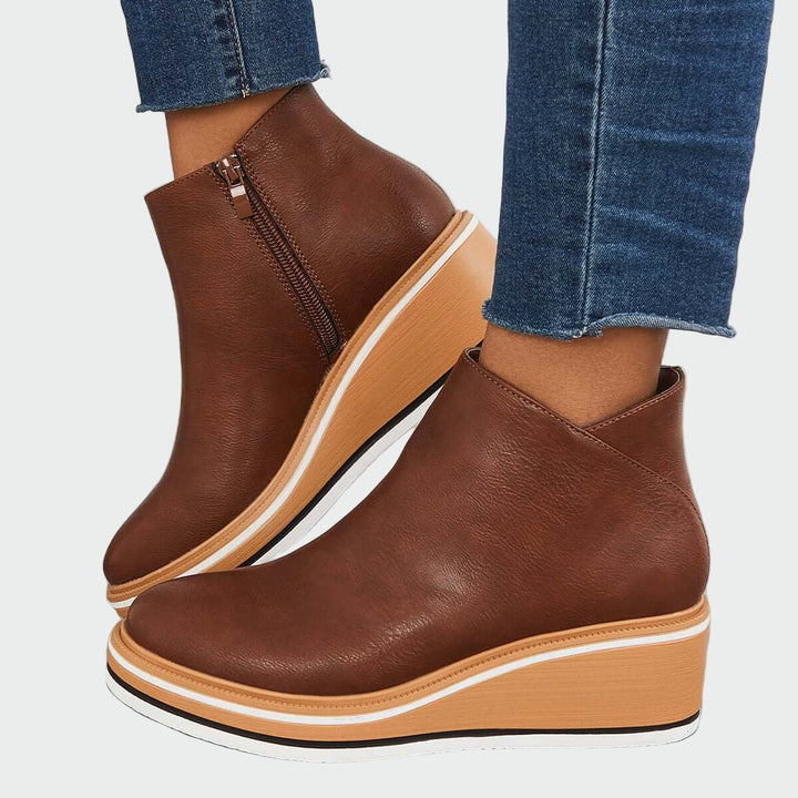 Áine - Ankle Boots with Platform Sole