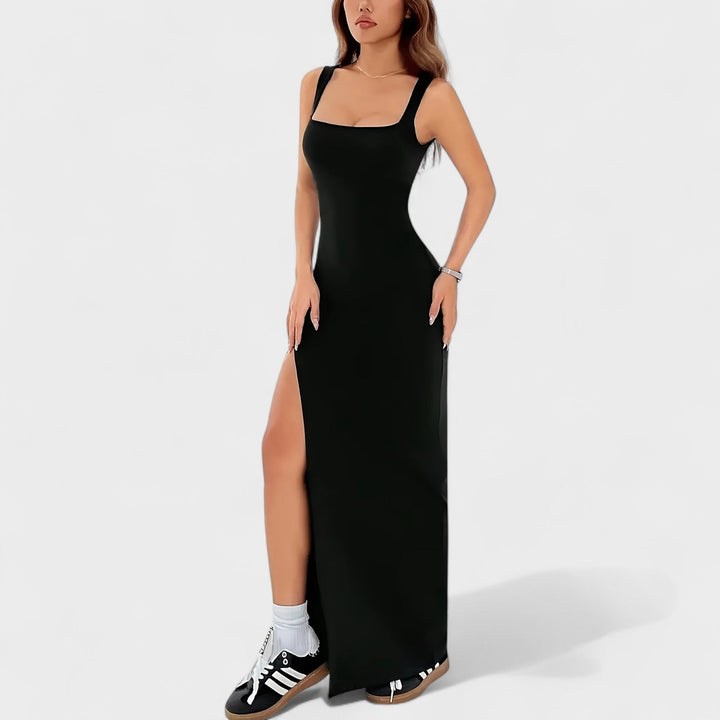 Odharnait - Elegant Long Split Dress