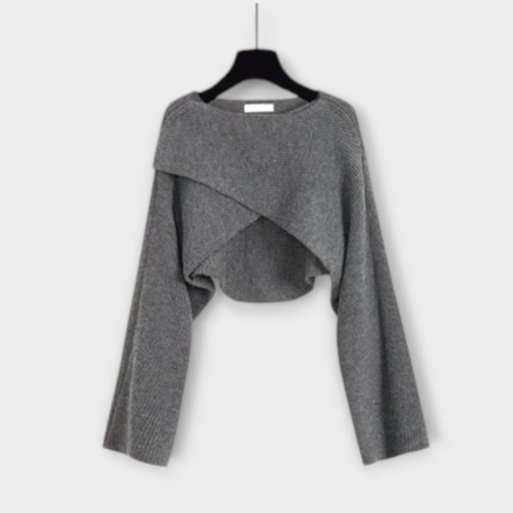 Aoibhín - Stylish and Cozy Ensemble