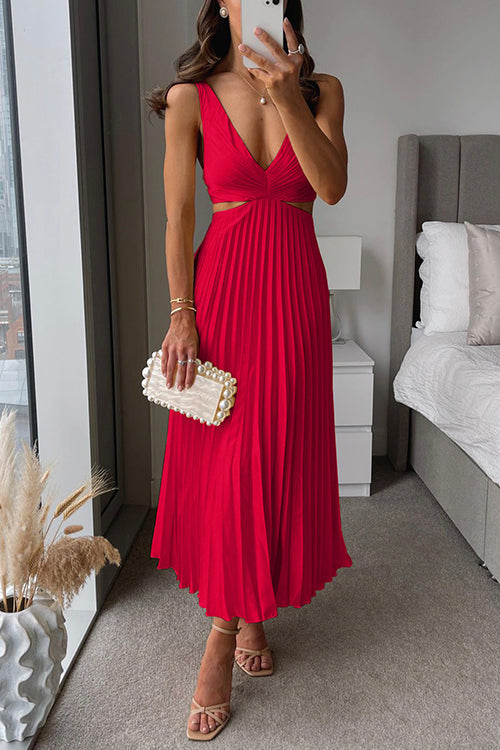 Íde - Sleeveless Midi Dress with Elegant Design