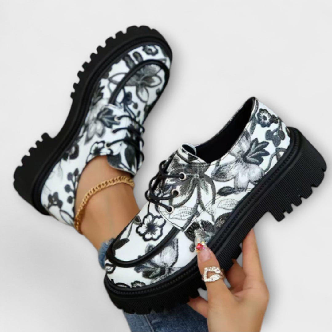 Noreen - Vintage Chic Loafers