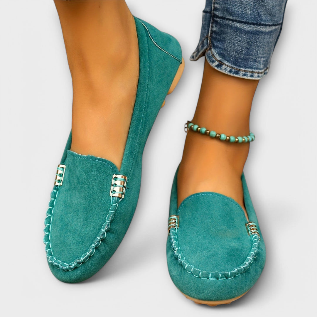 Doireann - Chic Metallic Sneakers