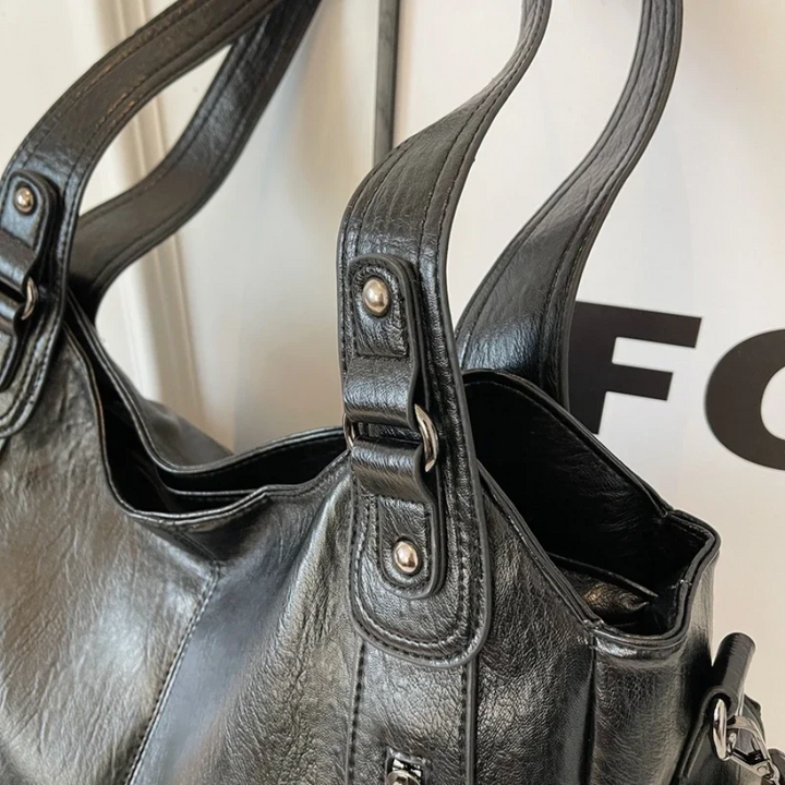 Aobhnait - Elegant Shoulder Bag