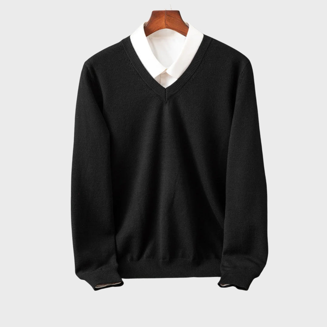 Éanna - Chic V-Neck Sweater