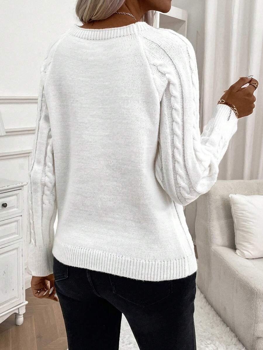 Éabha - Stylish Twisted Jumper