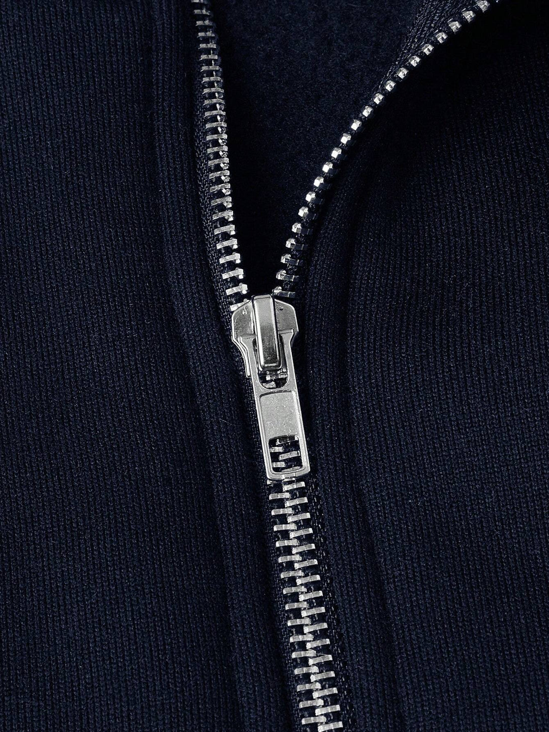 Darragh - Chic Mid-Length Sweater