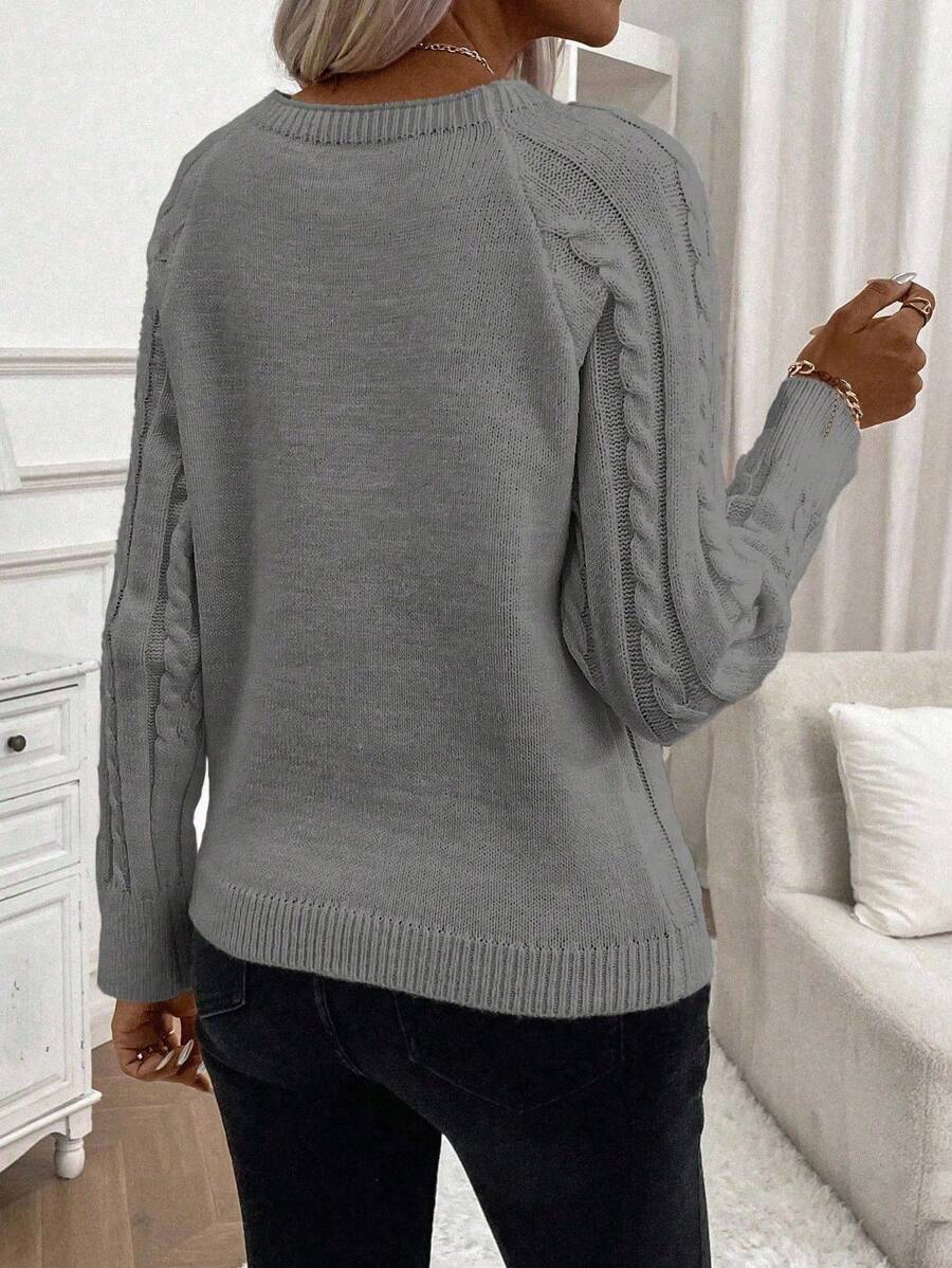 Éabha - Stylish Twisted Jumper