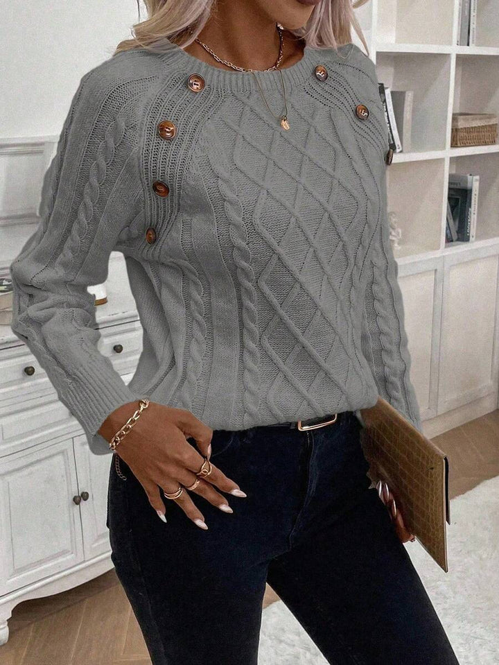Éabha - Stylish Twisted Jumper