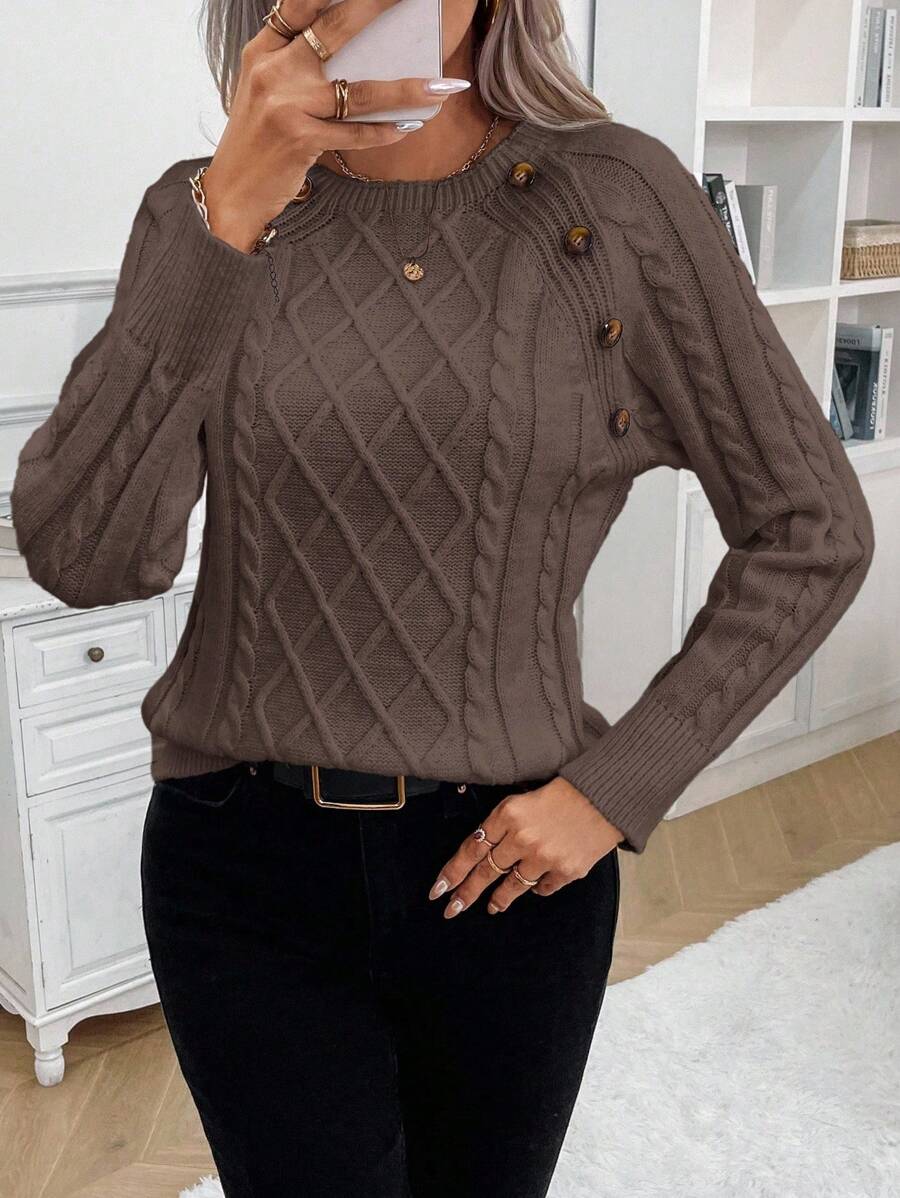 Éabha - Stylish Twisted Jumper