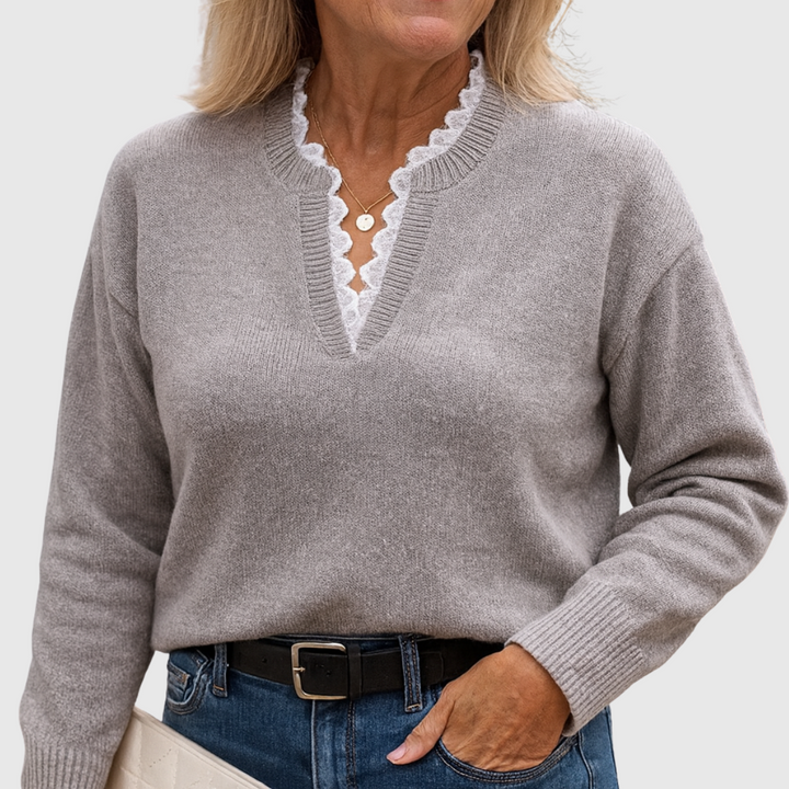 Attracta | Chic Elegance Top