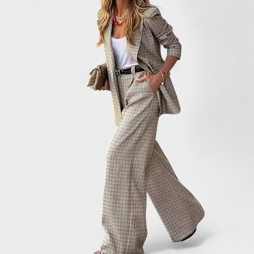 Ailís - Sophisticated Ensemble