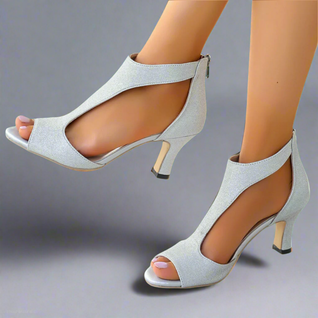 Maeve - Stylish and Cozy Sandals