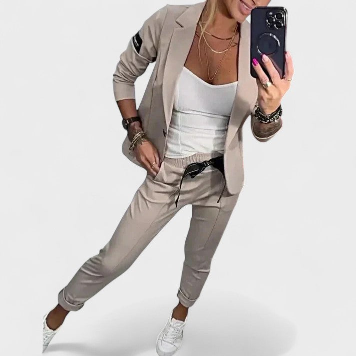 Róisín - Sophisticated Chic Ensemble