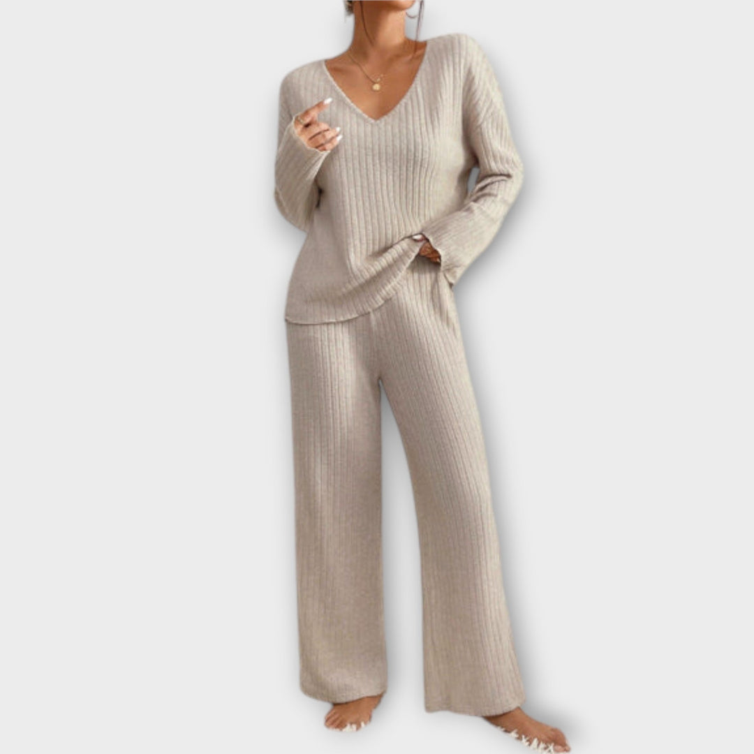 Bríd - Stylish Ribbed Ensemble