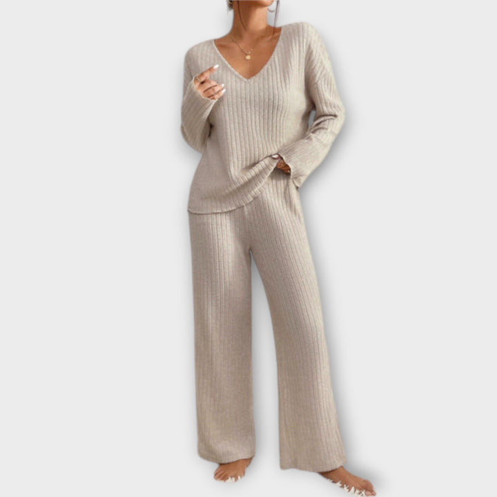 Bríd - Stylish Ribbed Ensemble