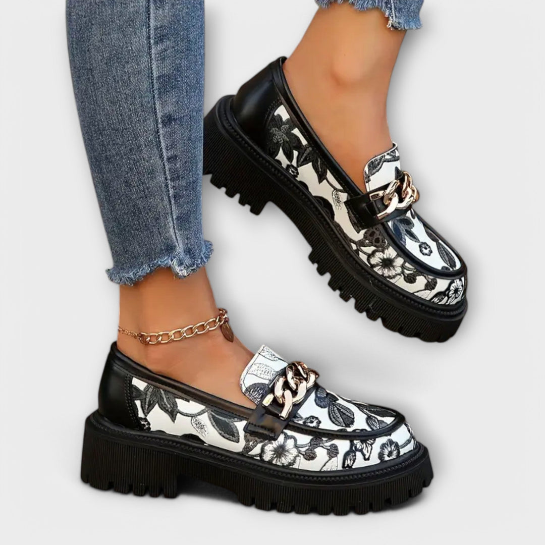 Noreen - Vintage Chic Loafers
