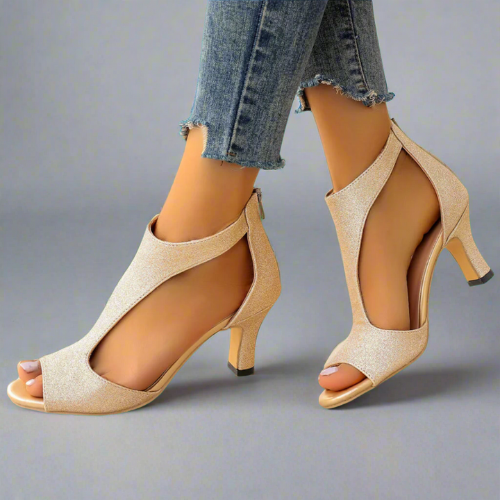 Maeve - Stylish and Cozy Sandals