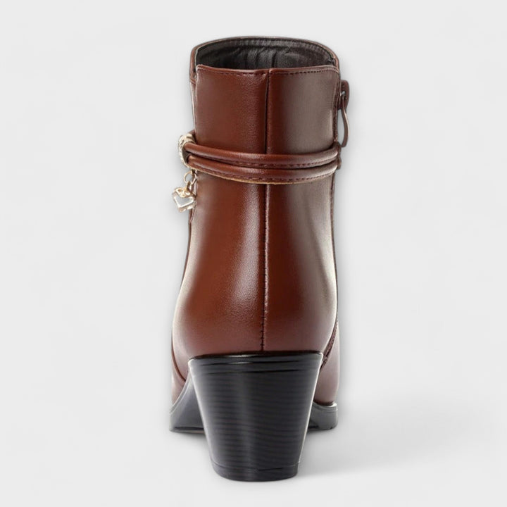 Dervla - Chic Winter Boot Collection
