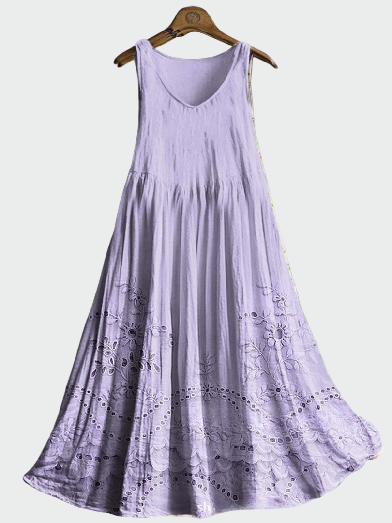 Fiona - Dress in English Style