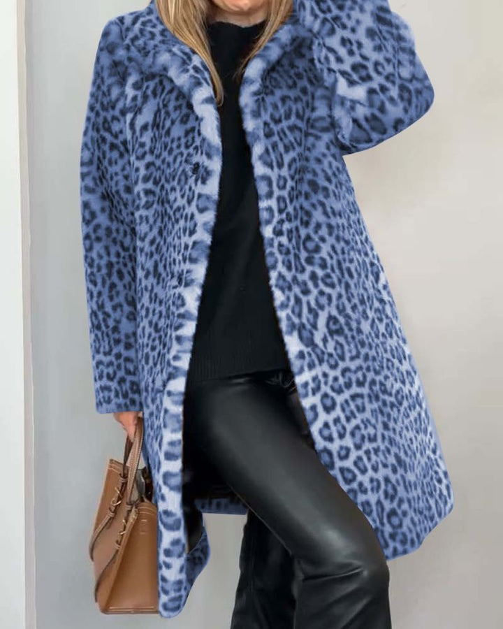 Clara - Chic Leopard Print Coat