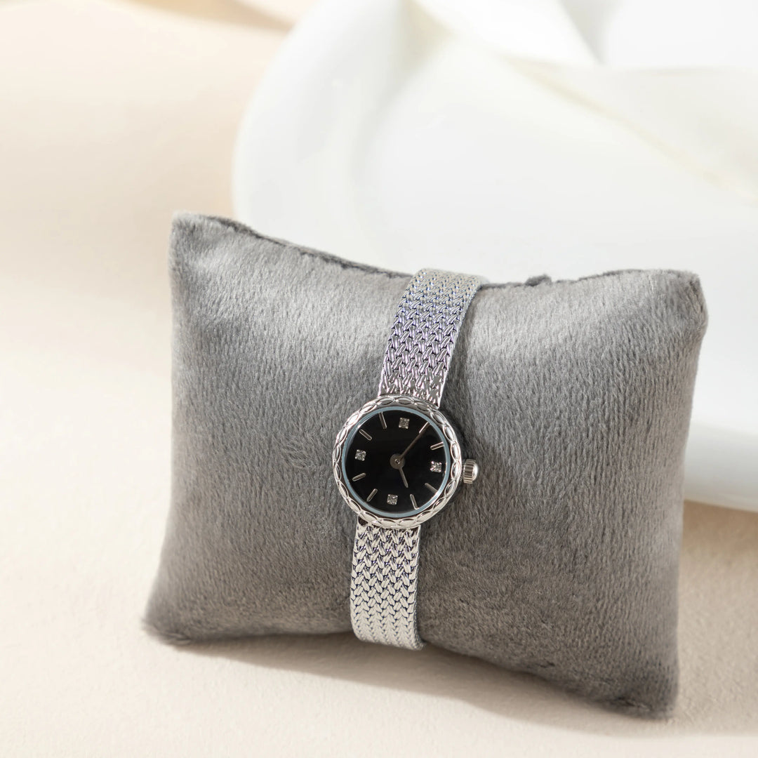 Sadhbh - Sophisticated Gold Timepiece
