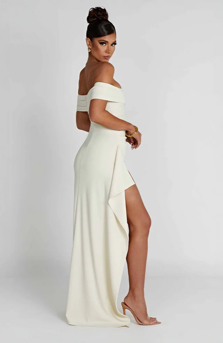 Damhnait - Chic Maxi Dress