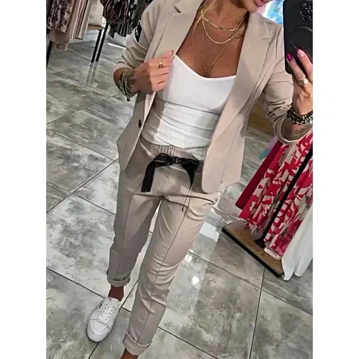 Róisín - Sophisticated Chic Ensemble