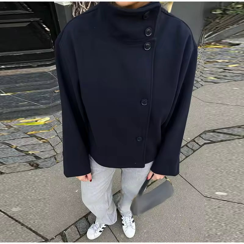 Bláthnaid - Chic Short Coat