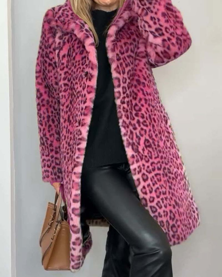 Clara - Chic Leopard Print Coat