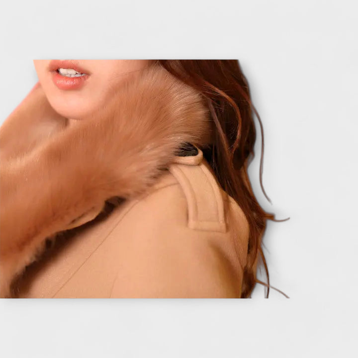 Gormfhlaith - Chic and Cozy Coat