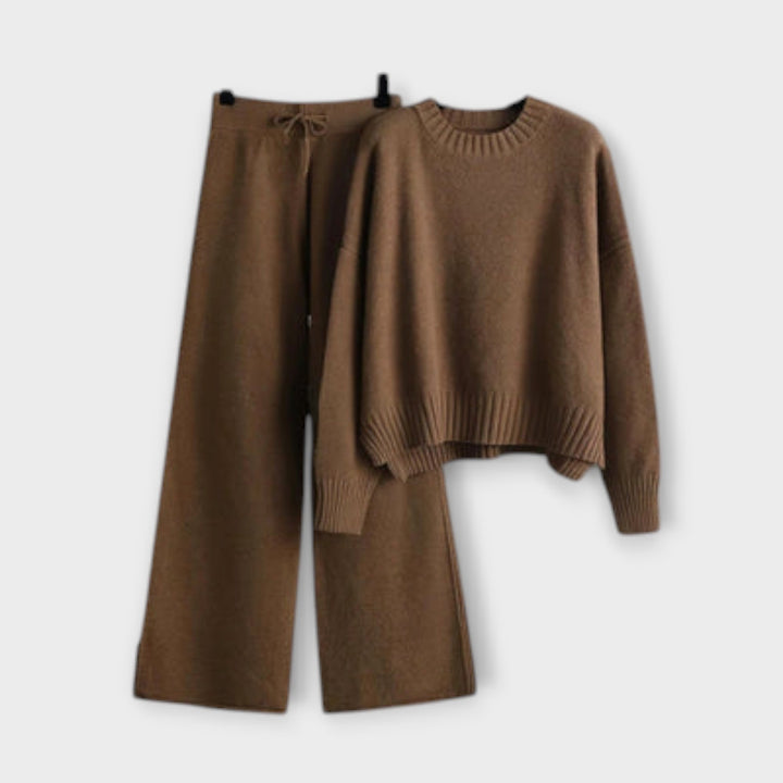 Aoibhinn - Chic Casual Ensemble