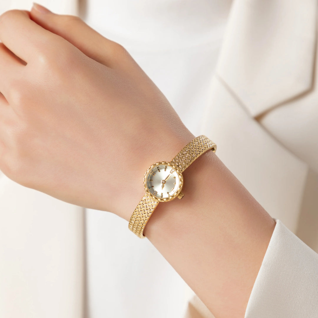 Sadhbh - Sophisticated Gold Timepiece