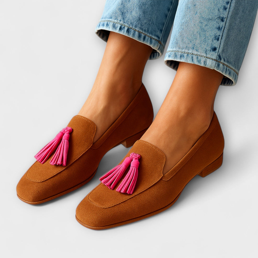 Ríona - Pom Pom Detail Loafers