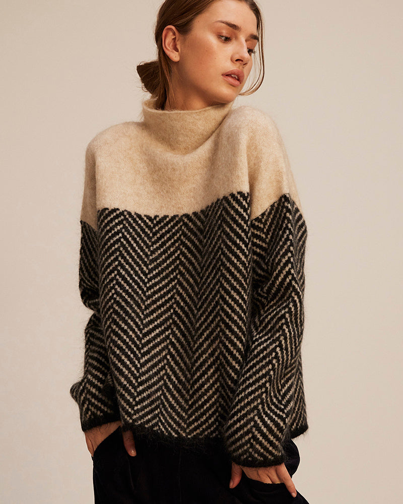 Caitlín | Stand-Up Collar Jumper