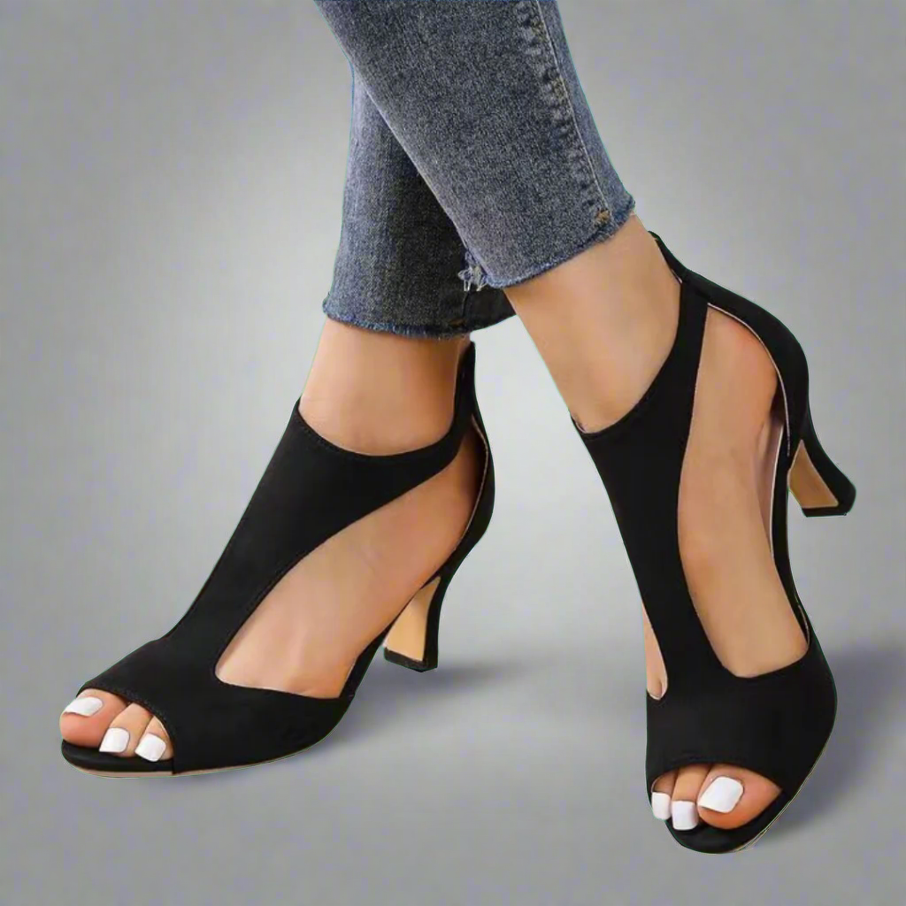Maeve - Stylish and Cozy Sandals