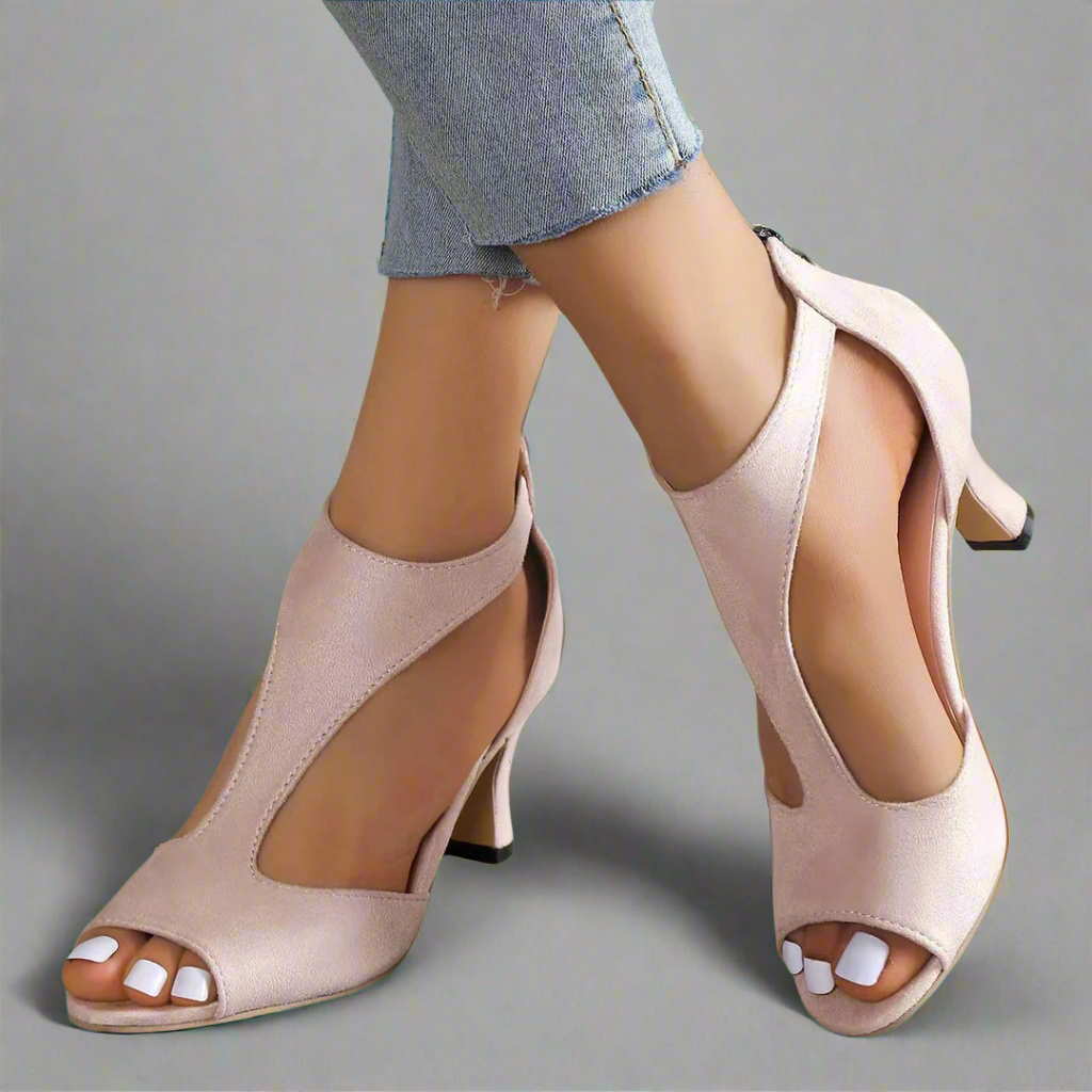Maeve - Stylish and Cozy Sandals