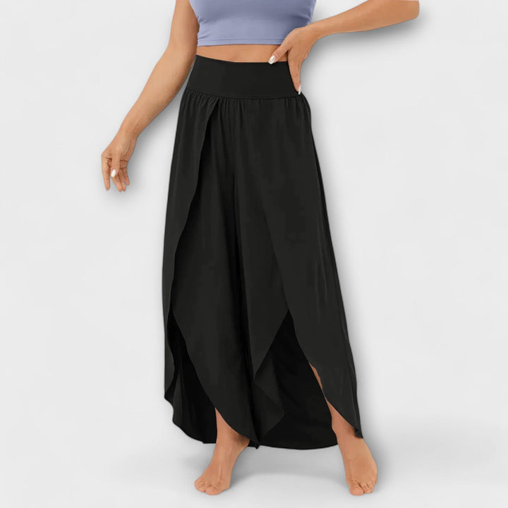 Saoirse - Chic Relaxed Trousers