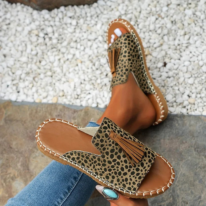 Muireann - Cozy Sandals for Ultimate Comfort