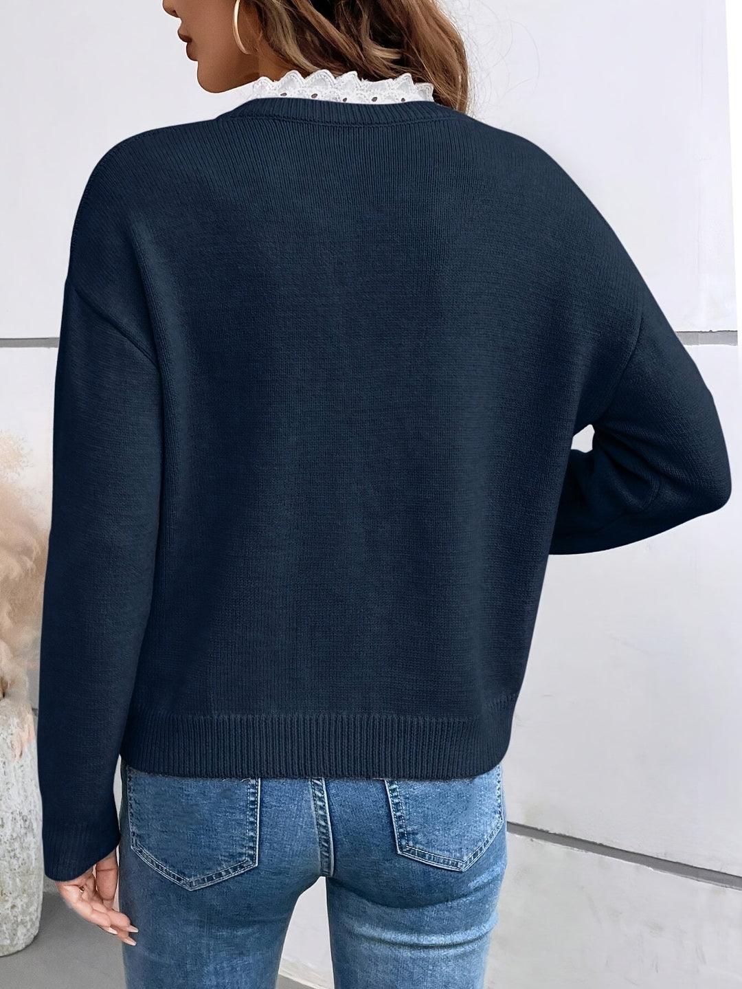 Saoirse - Sweater with Delicate Accents