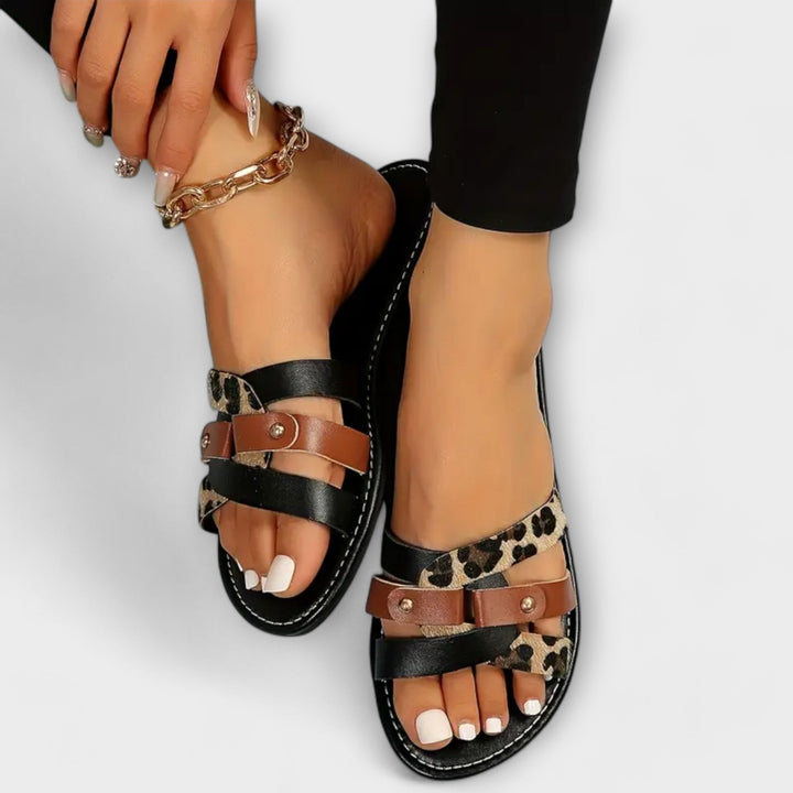 Éilis - Sandals with Leopard Print