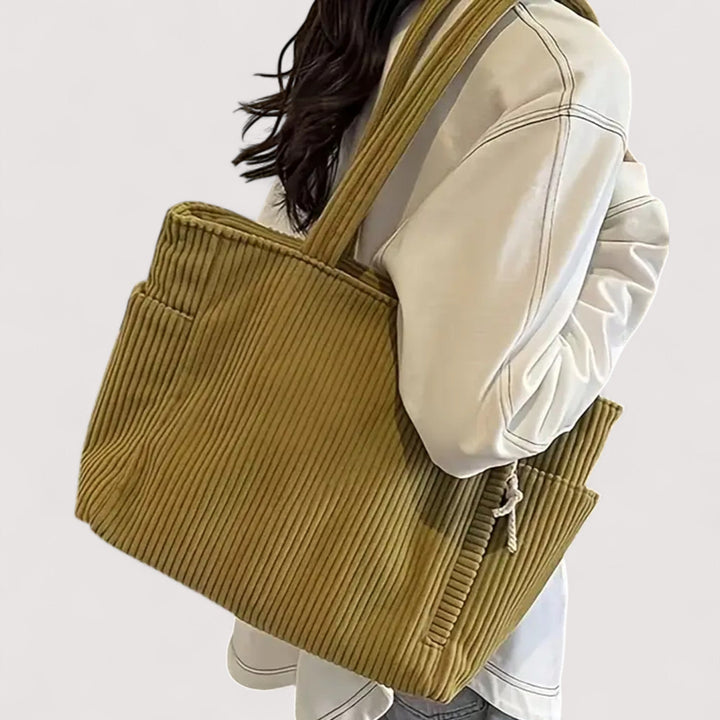 Aoibhe - Luxurious Shoulder Bag