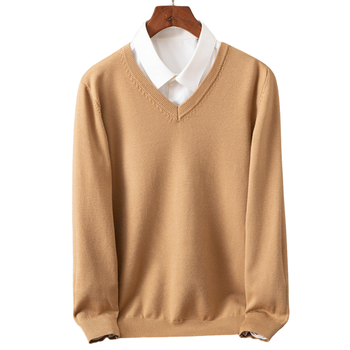 Éanna - Chic V-Neck Sweater