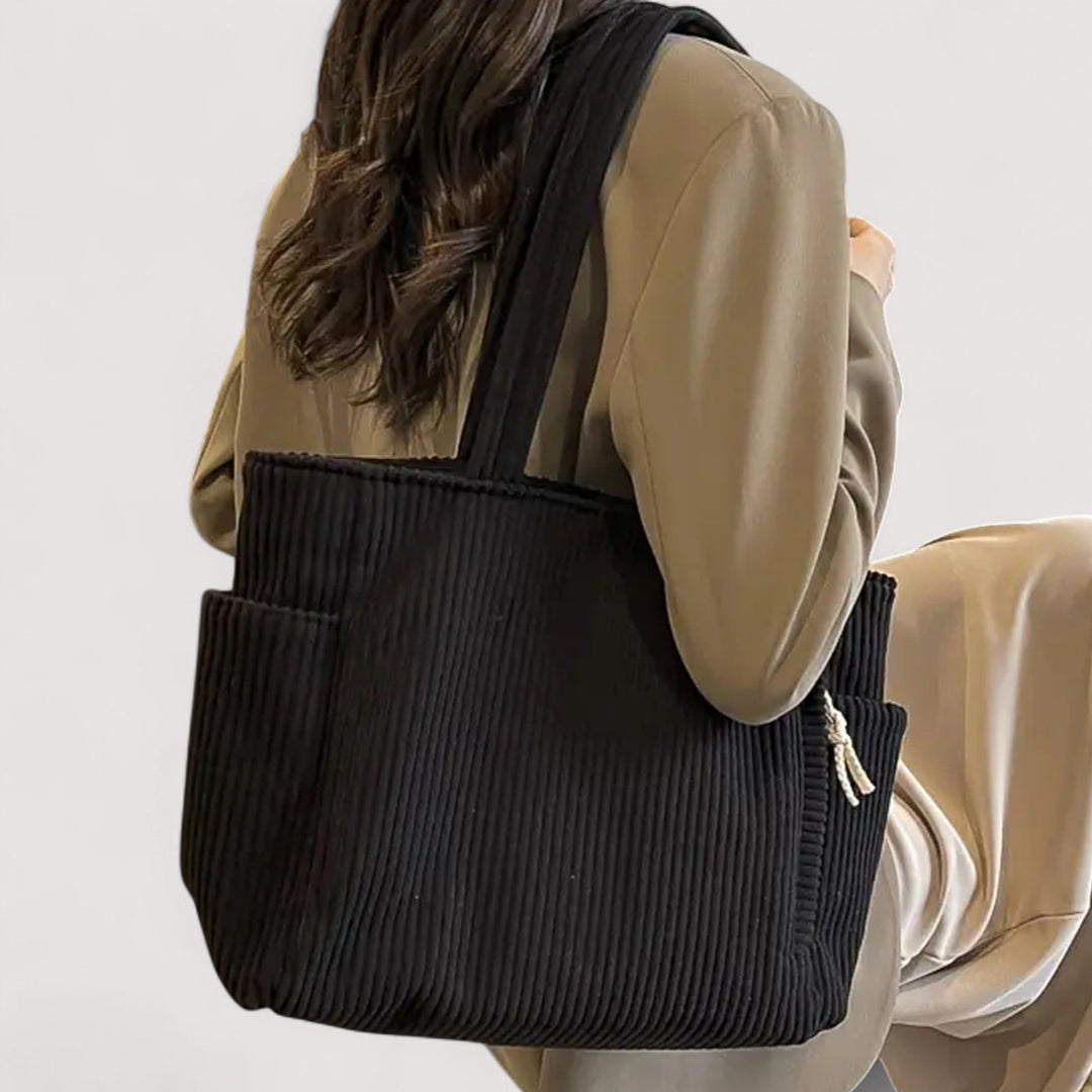 Aoibhe - Luxurious Shoulder Bag