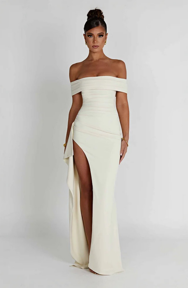 Damhnait - Chic Maxi Dress