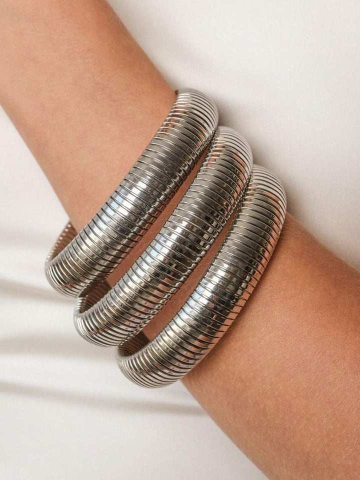 Saoirse - Gold Striped Bracelet