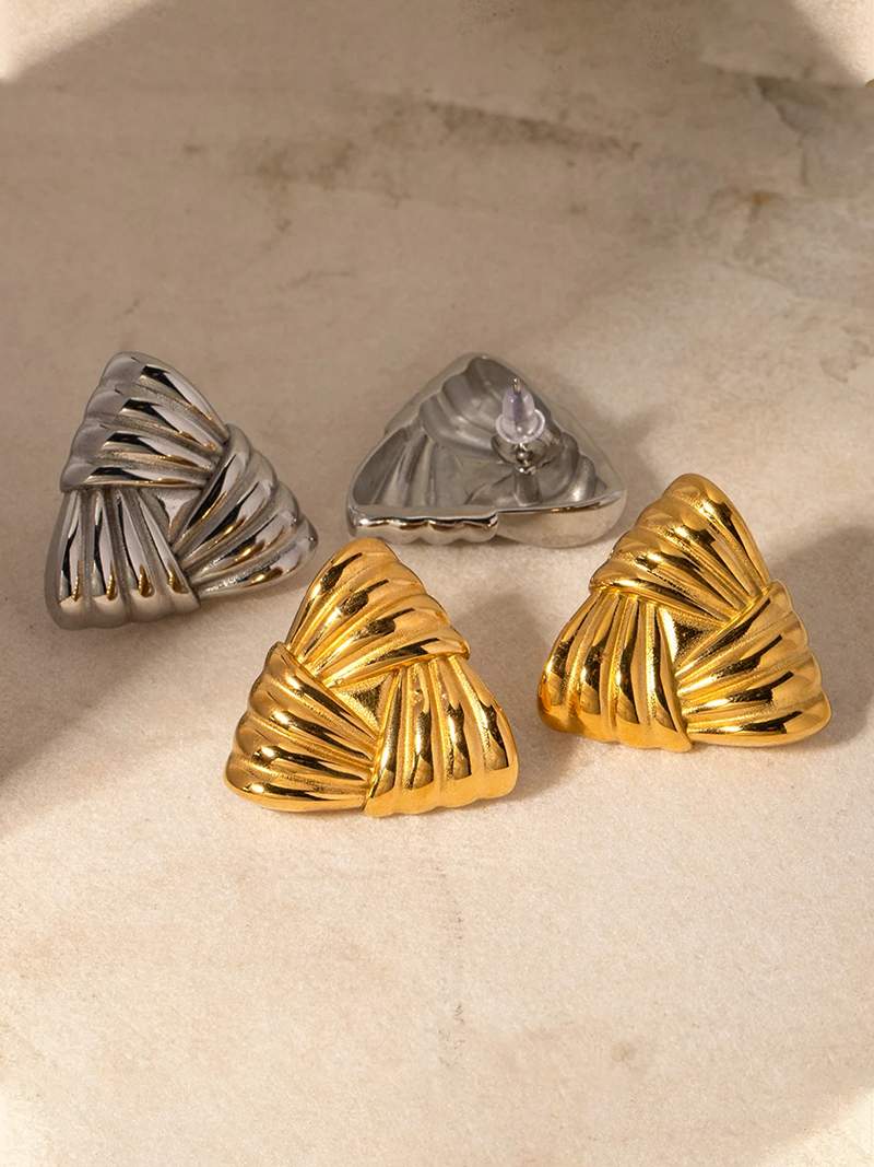 Niamh - Classic Vintage Earrings