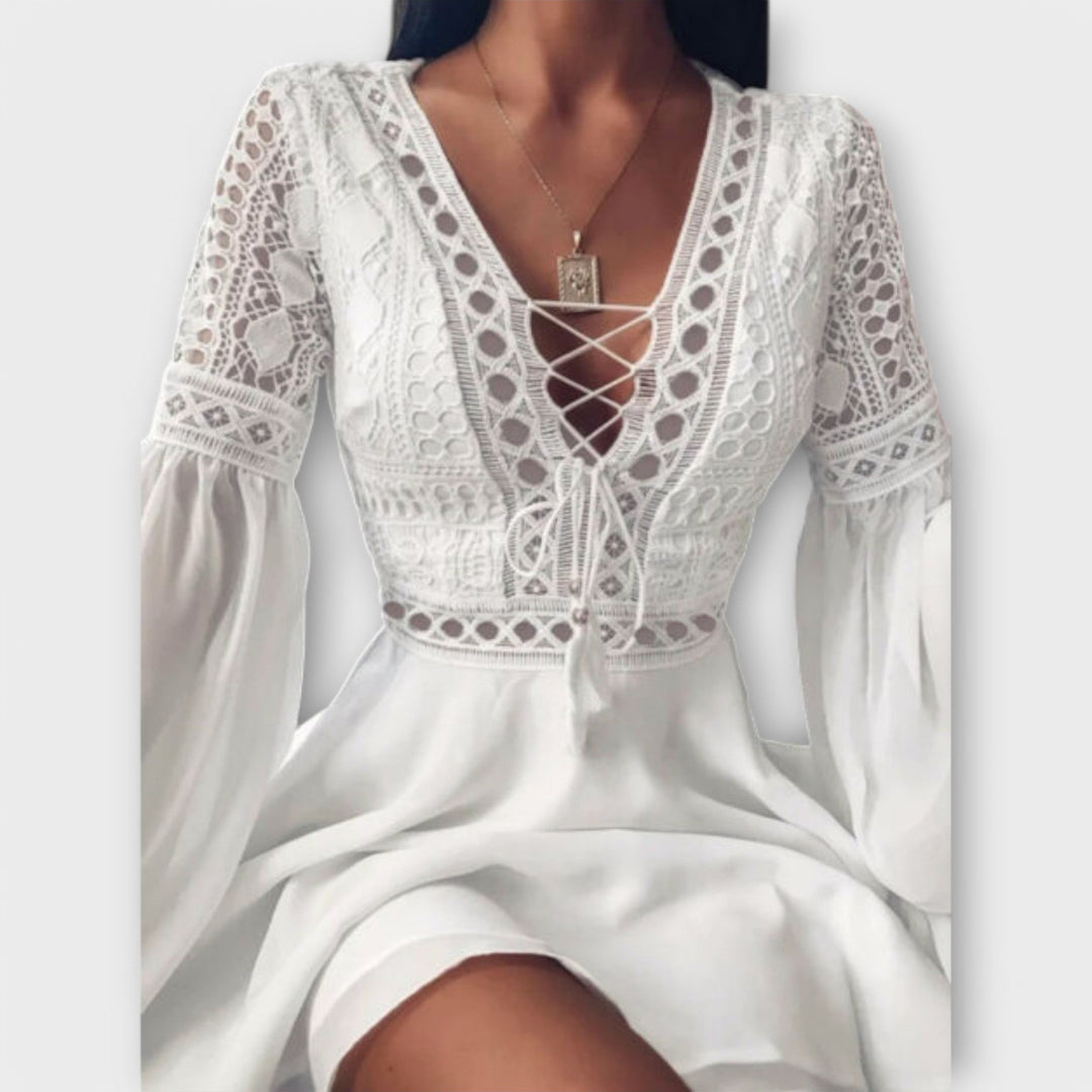 Muireann - Chic Short Dress